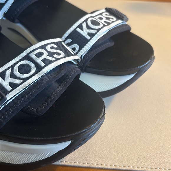 Michael Kors Black & White Platform Logo Sandals - Picture 7 of 12